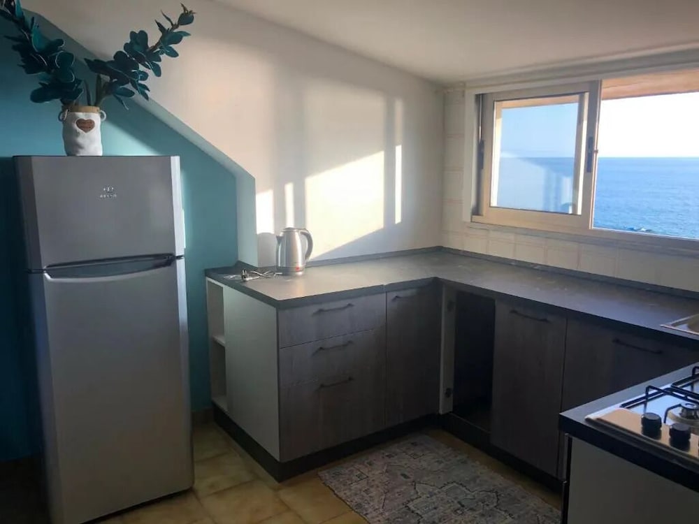 Basic Apartment, 1 Bedroom, Sea View photo 2