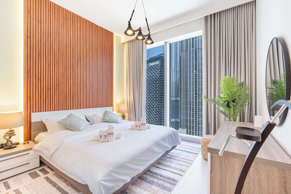 Luxury Apartment, 3 Bedrooms, City View, Tower photo 1