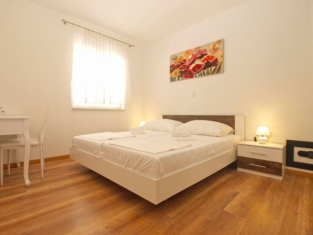 Standard Apartment, 2 Bedrooms (1670/17297)