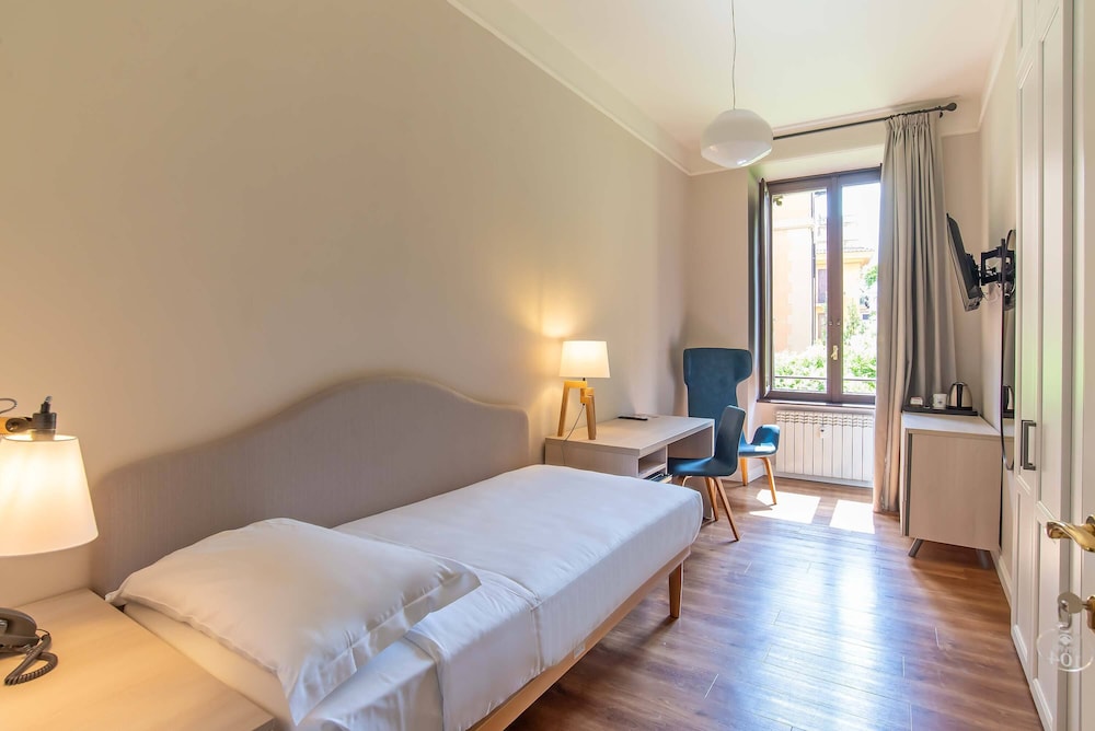 Classic Single Room