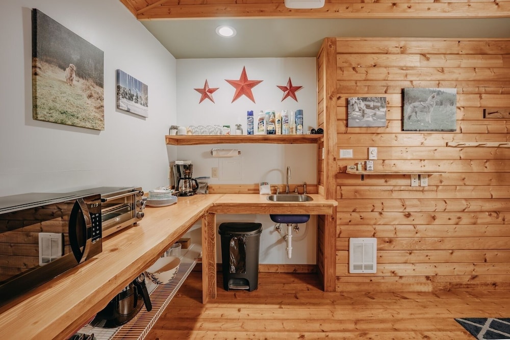 Cabin, 1 Bedroom photo 2