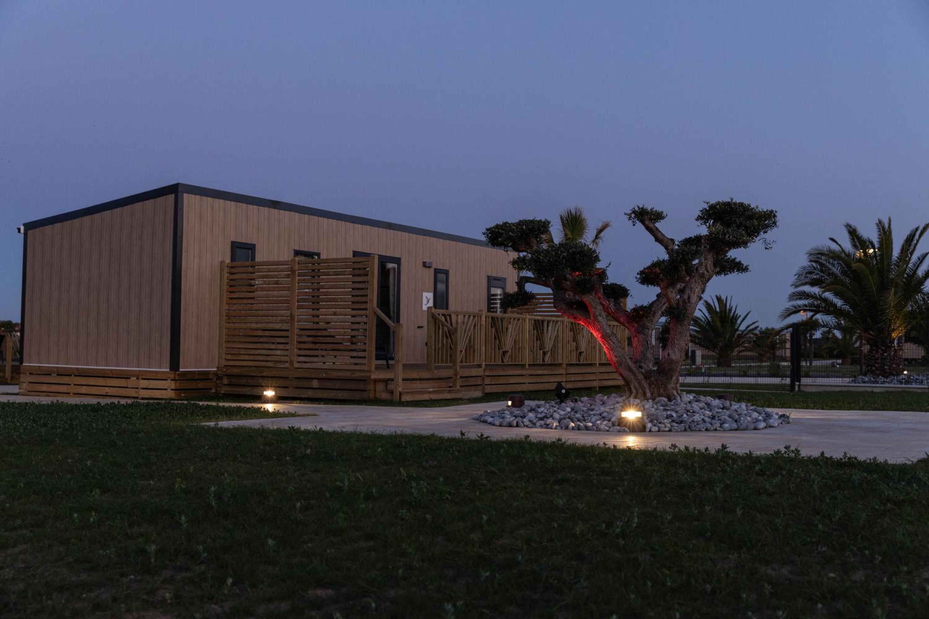 Mobile Home photo 1