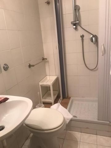 Small Double Room with Shared Bathroom photo 3