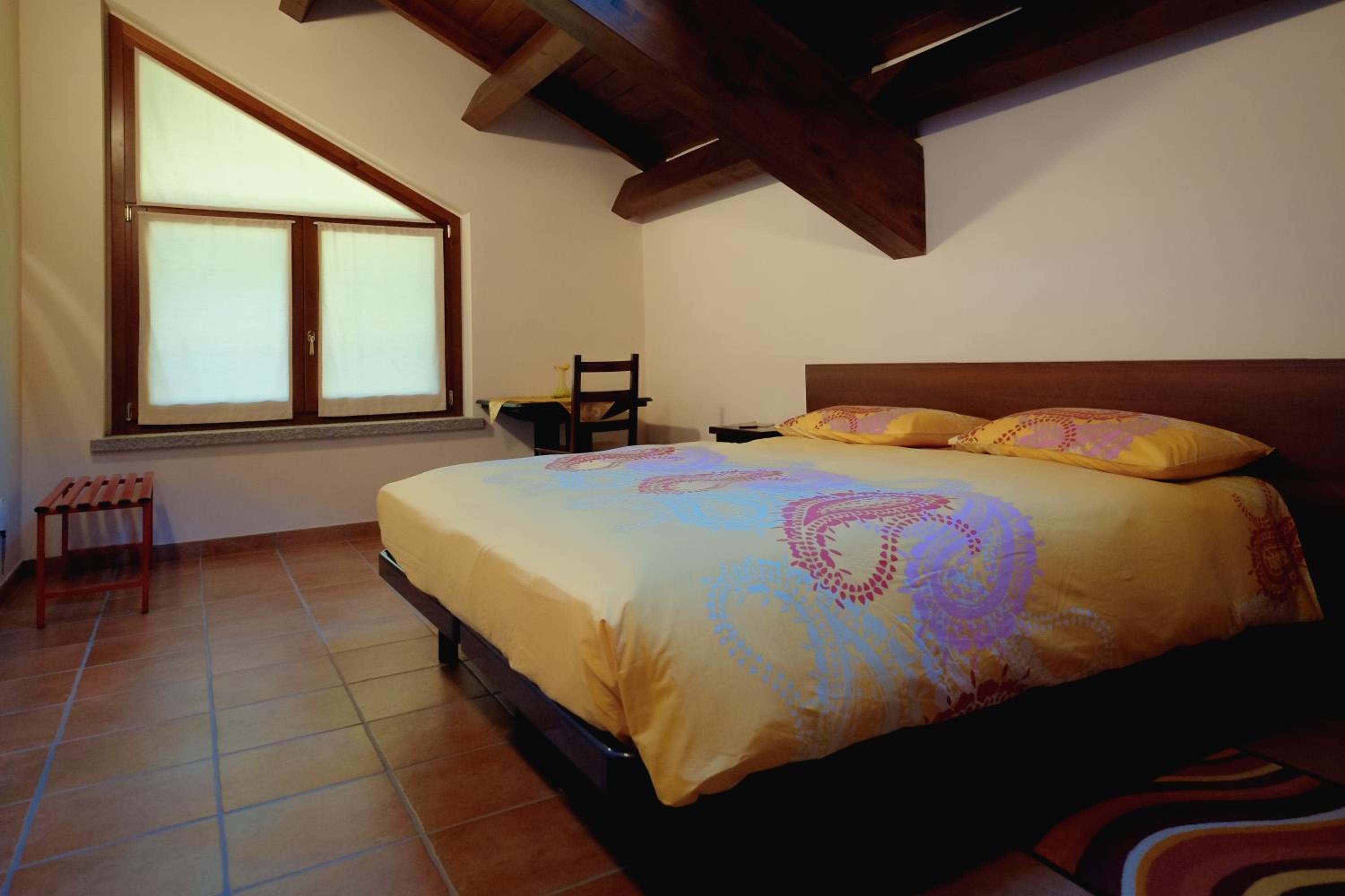 Large Double Room photo 2
