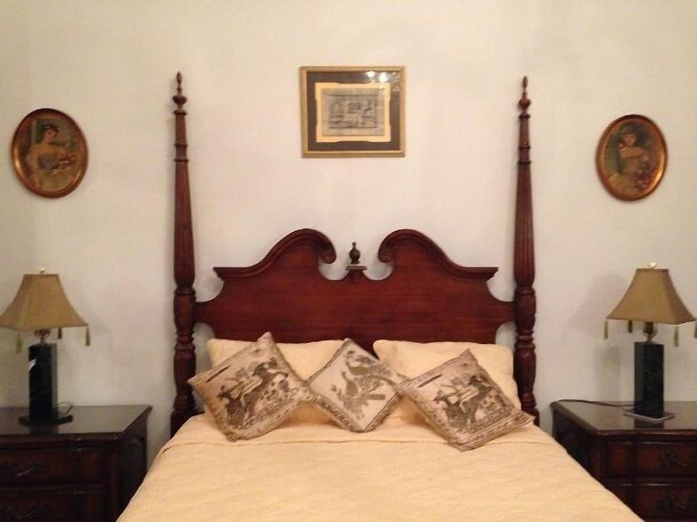Standard Room, 1 Queen Bed (Cleopatra) photo 1