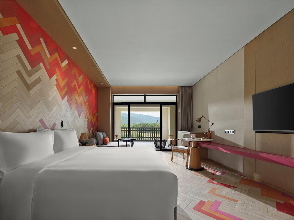 Standard Double Room, Balcony, Hill View