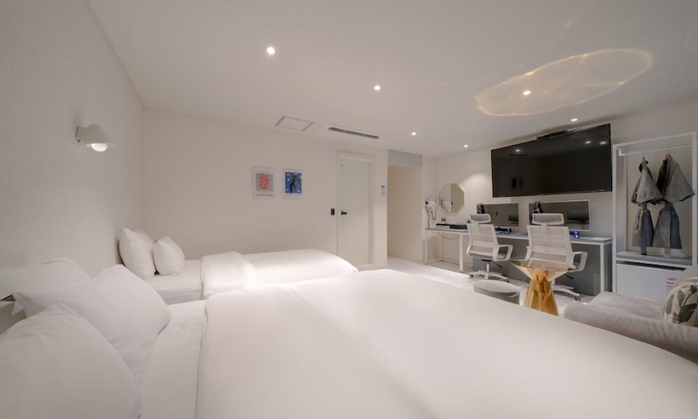 Family Suite - Photo 4