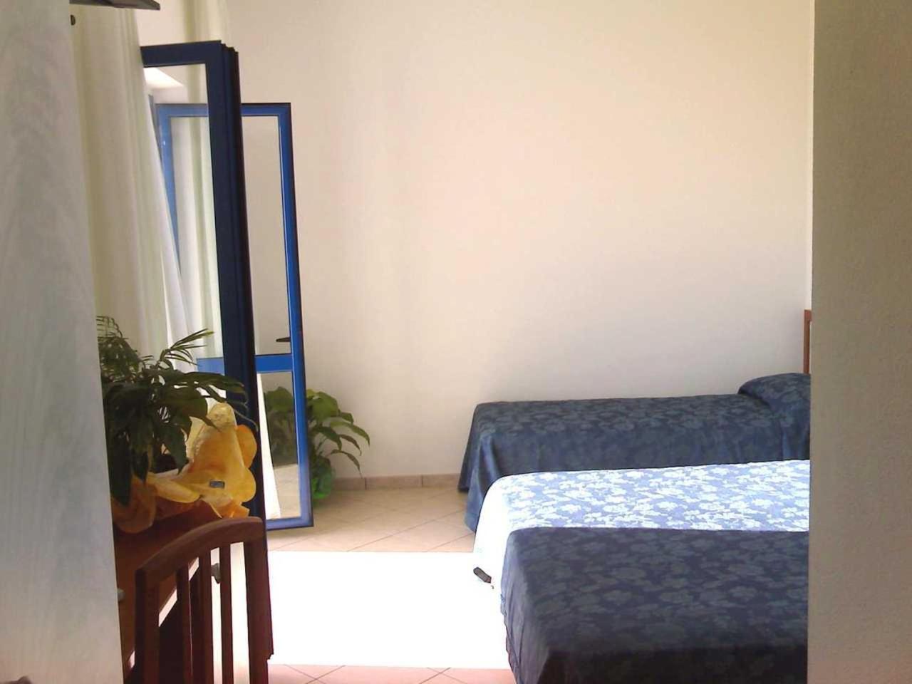 Double or Twin Room photo 3