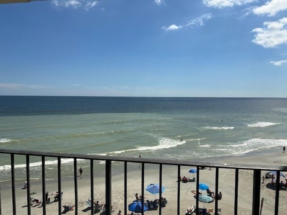 Condo, 1 Bedroom photo 2