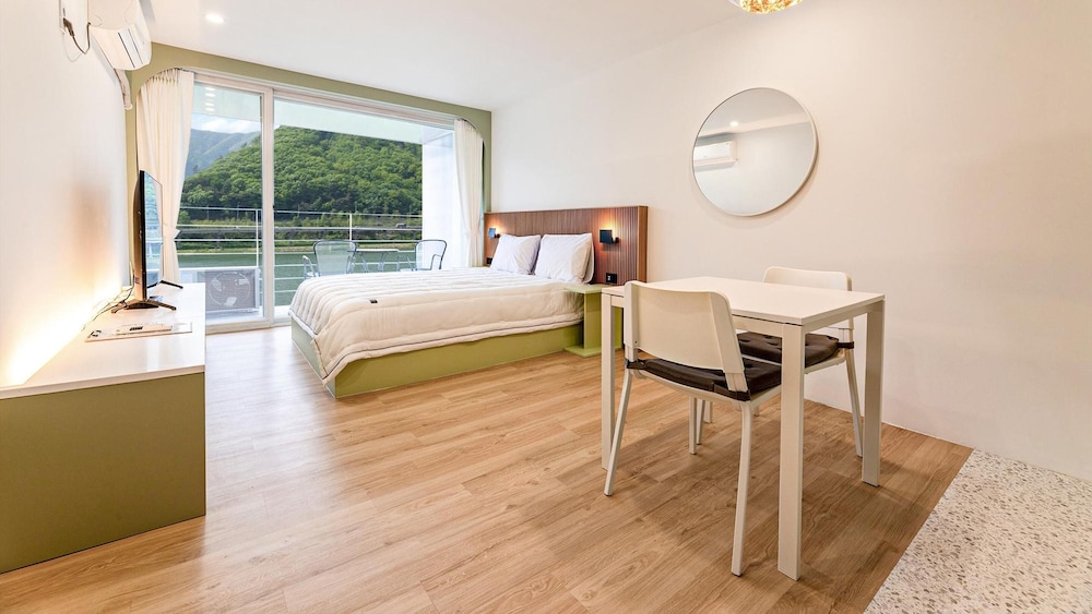 Basic Room, 1 Bedroom (Calla(River View)) - Photo 1