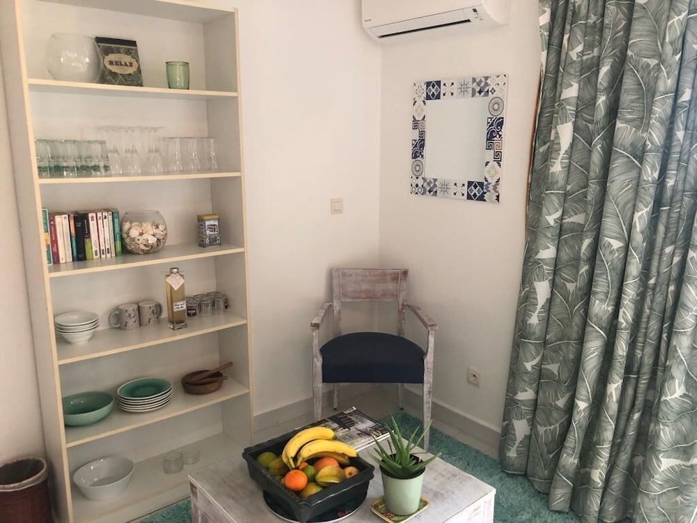 Suite, Ensuite (3602"Ti Sirik")