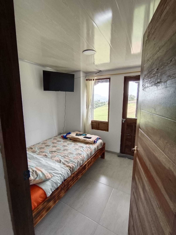 Basic Room photo 2