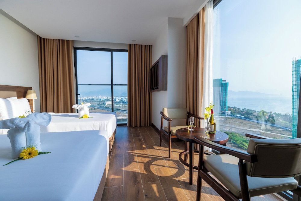 Senior Double or Twin Room, Sea View - Photo 10