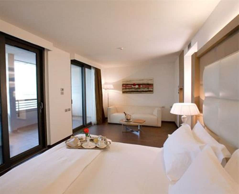 Junior Suite (Pet friendly) photo 2