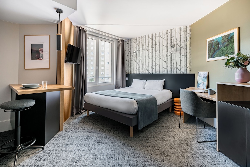 Superior Studio Suite, Garden View