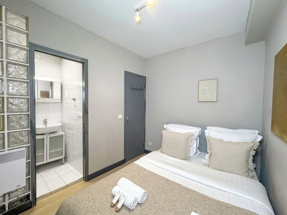 Comfort Apartment, 1 Queen Bed with Sofa bed photo 3