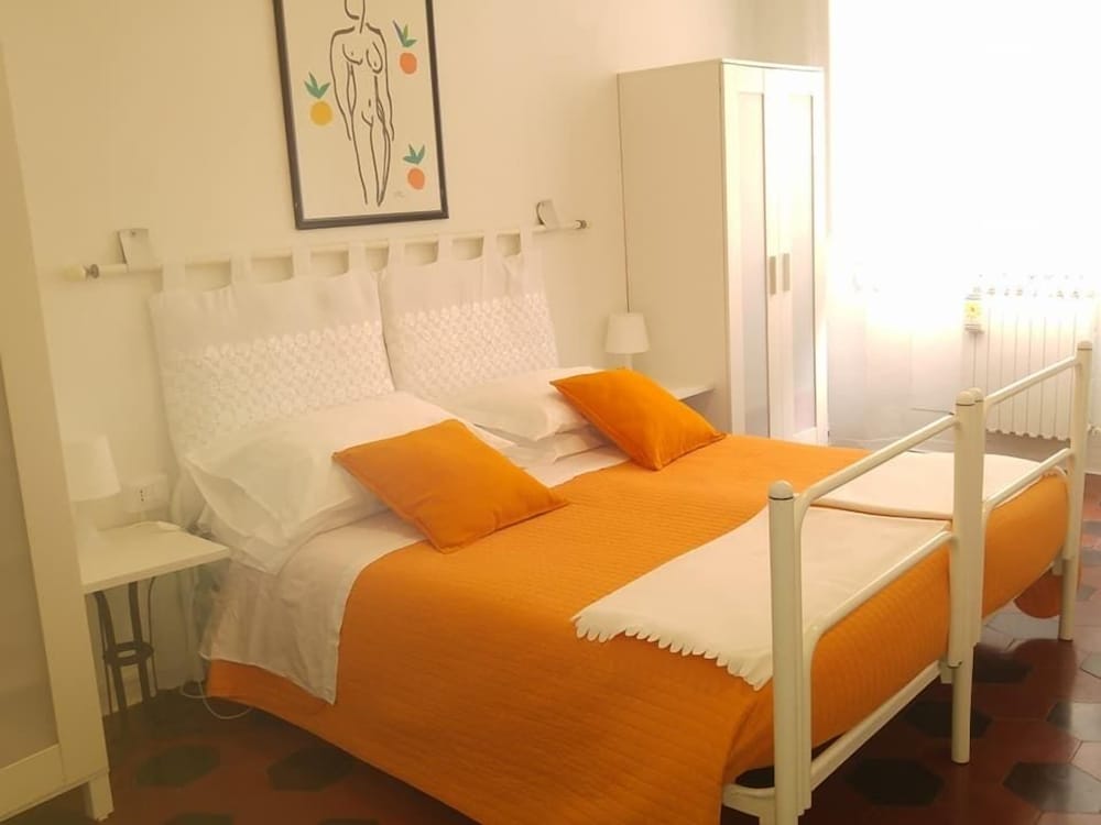 Economy Double or Twin Room (External Bathroom) photo 3
