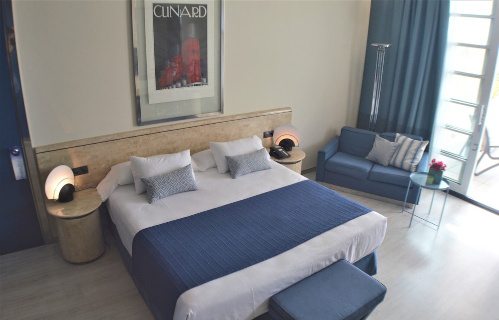 Premium Room - Photo 1