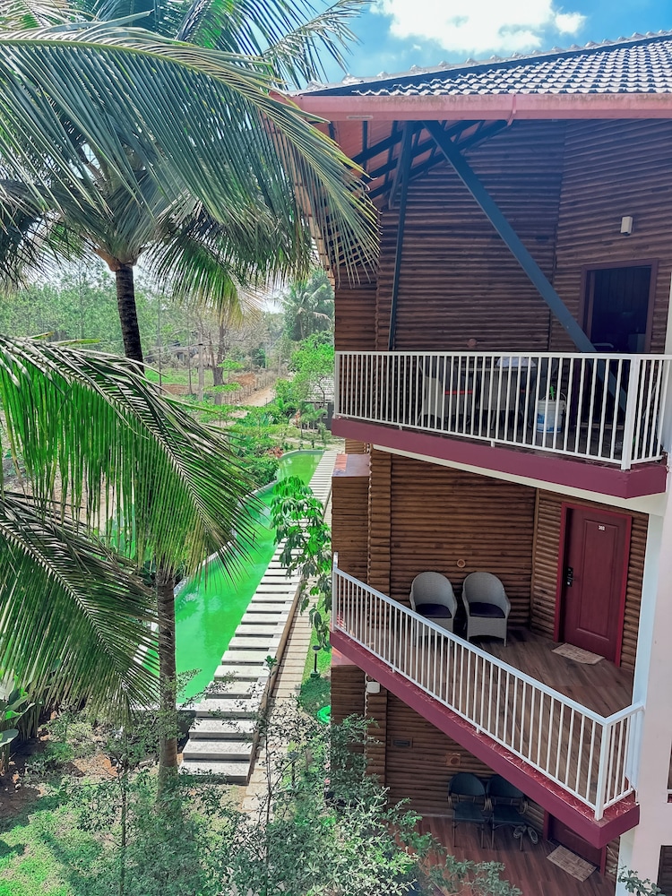 Deluxe Suite, Balcony photo 2