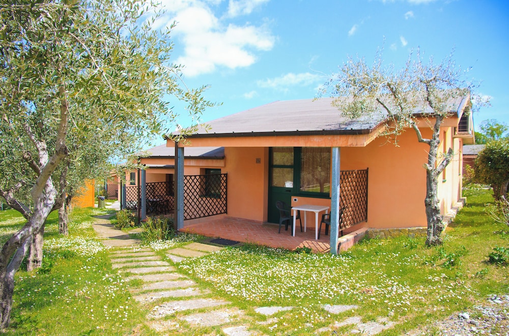 Superior Double Room, 1 Double Bed, Ensuite - Photo 2