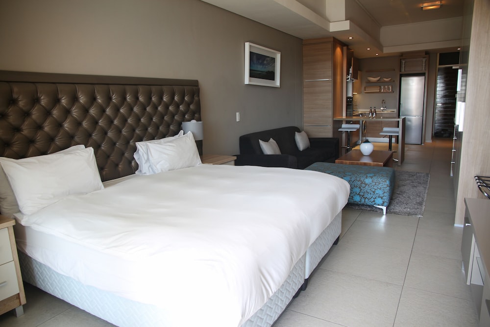 Luxury Studio Apartment (18) - Photo 5