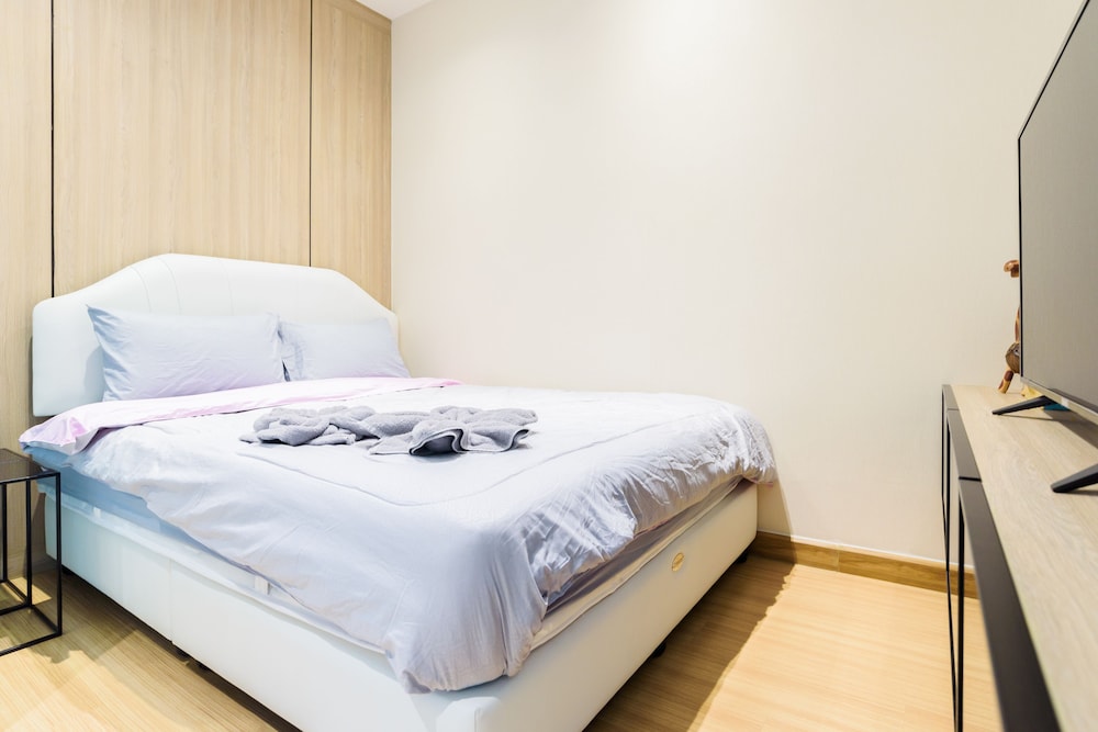 Deluxe Double or Twin Room, 2 Bedrooms, Kitchen, City View photo 3