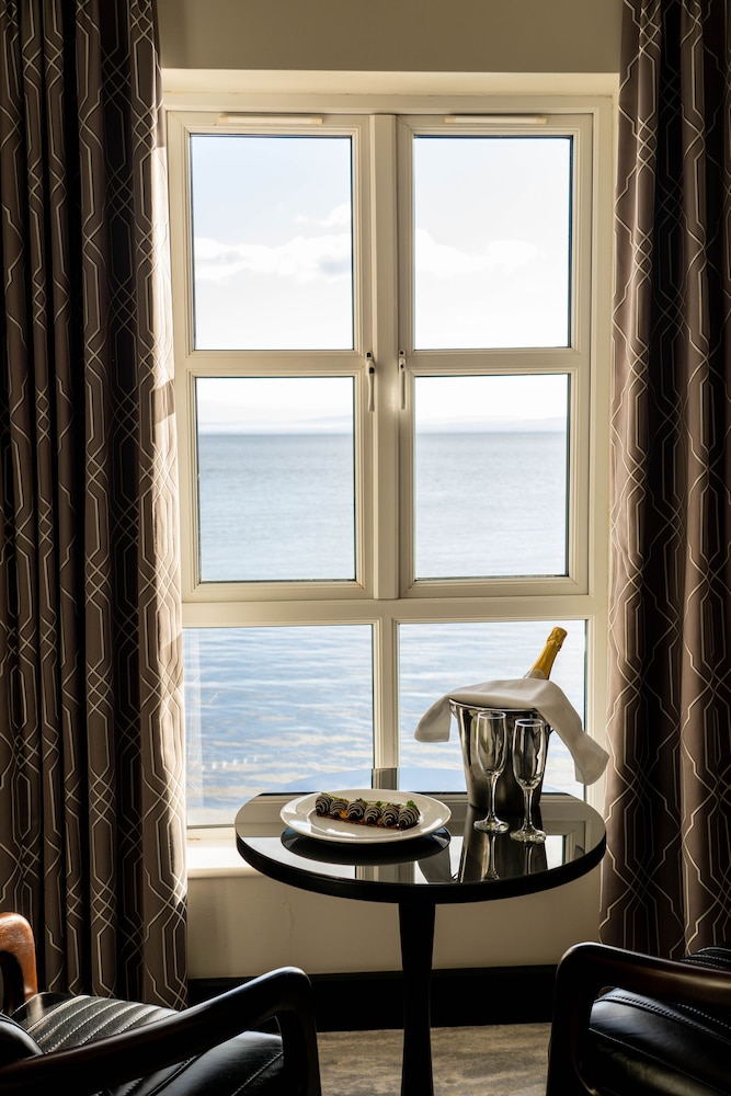 Double or Twin Room, Ocean View - Photo 6