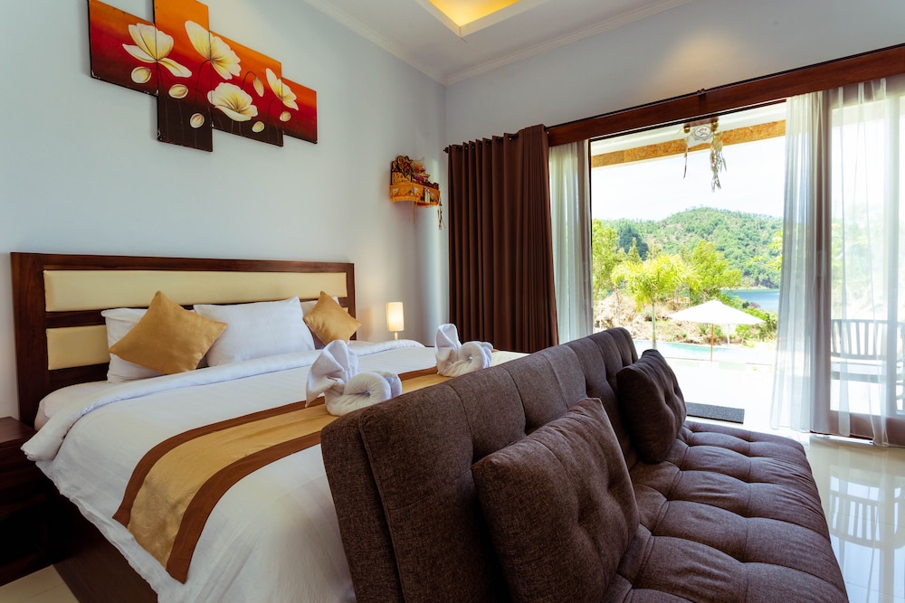 Deluxe Suite, 1 King Bed, Mountain View - Photo 12