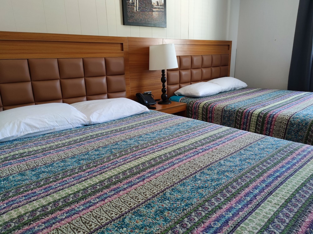 Basic Room, 2 Double Beds photo 1