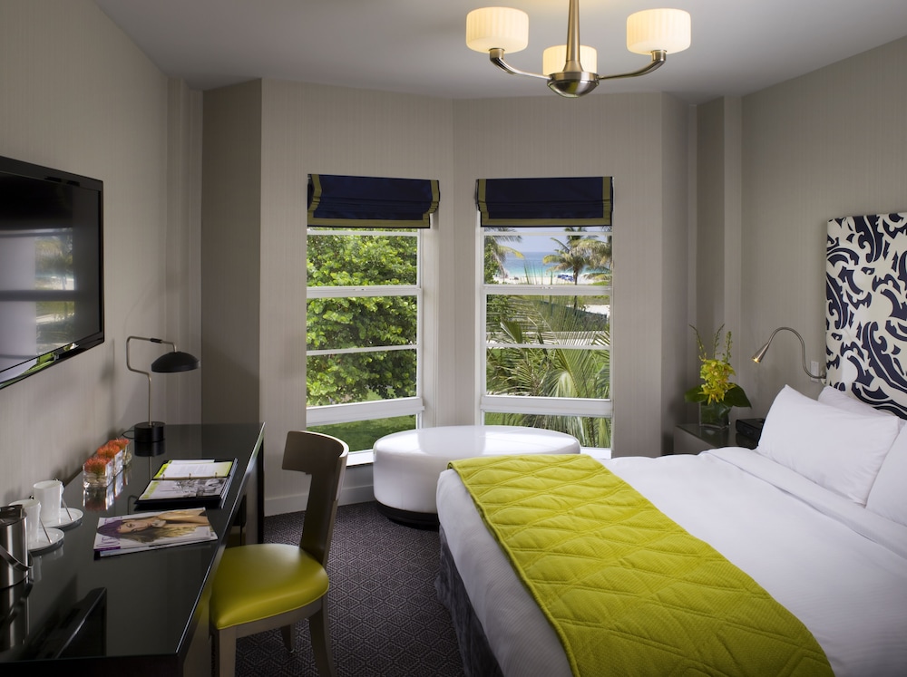 Superior Room, 1 Queen Bed, Partial Ocean View - Photo 6