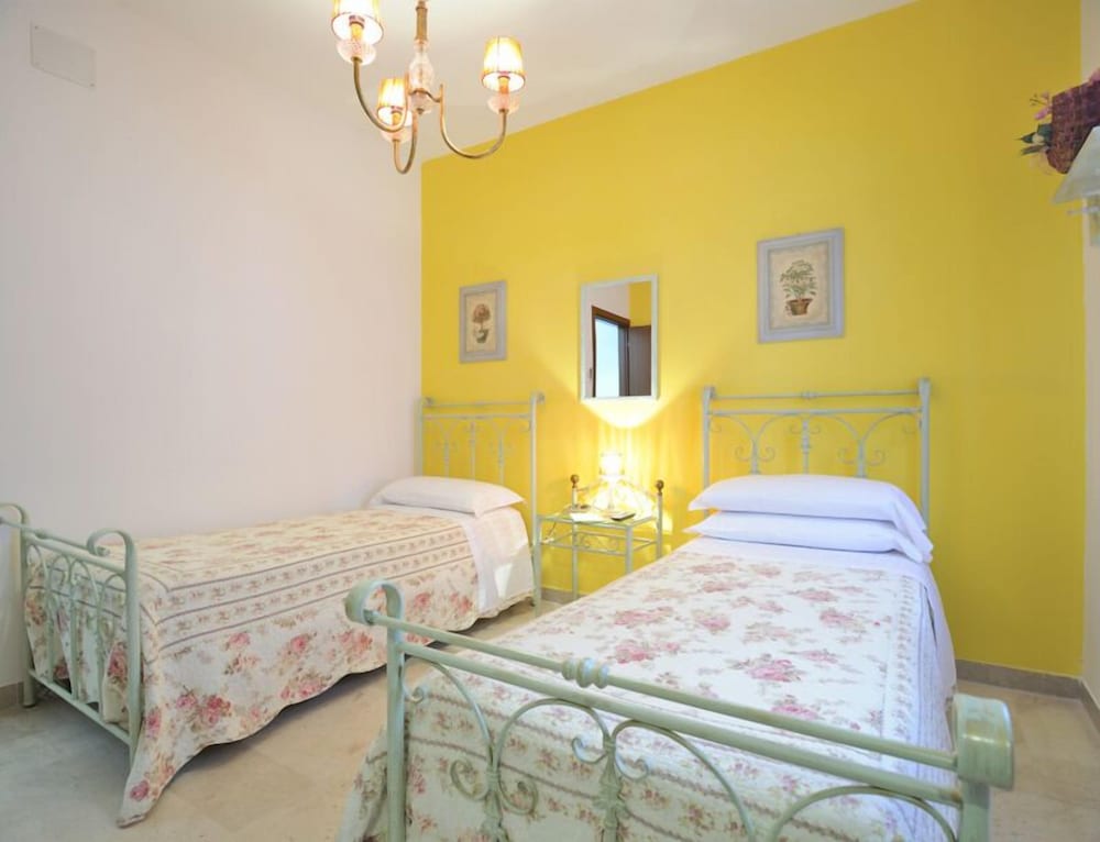 Double or Twin Room photo 2