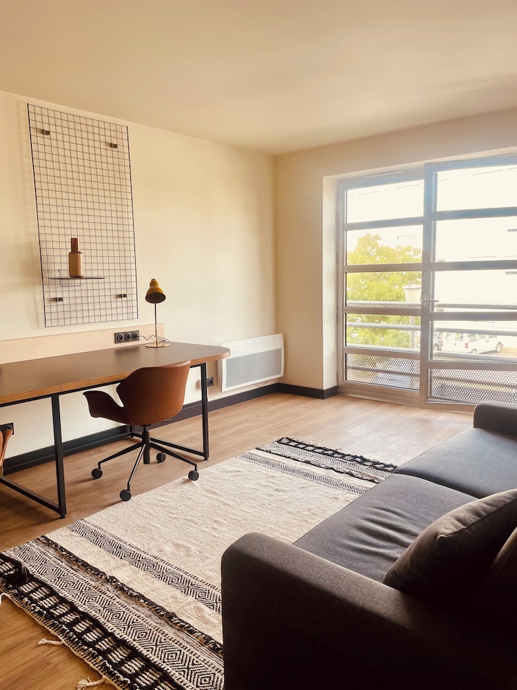 Family Apartment photo 2
