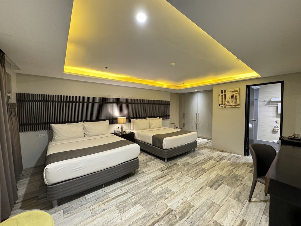 Deluxe Room, 2 Queen Beds
