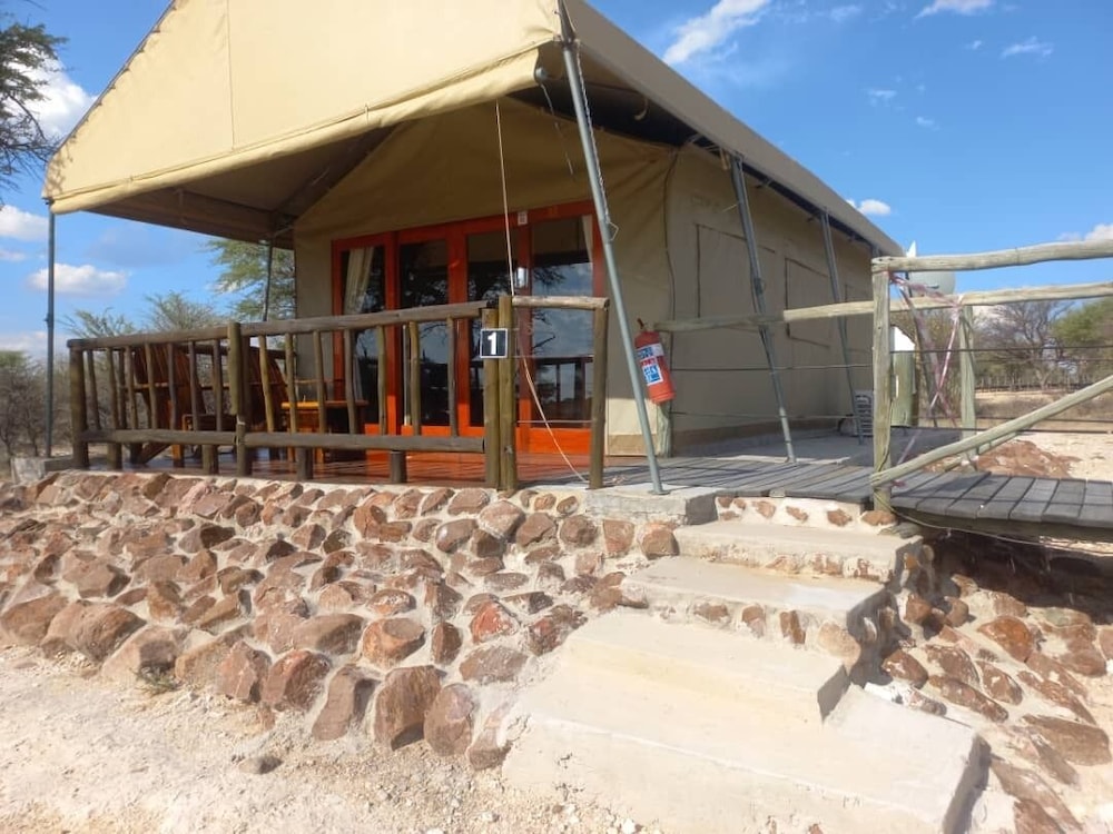 Honeymoon Tent photo 3