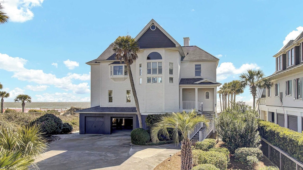 House (6 Bedrooms) photo 3
