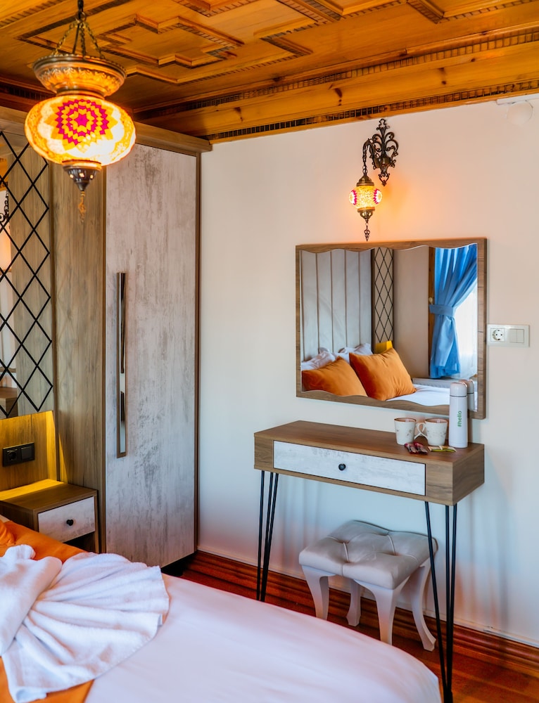 Deluxe Room, Sea View photo 2