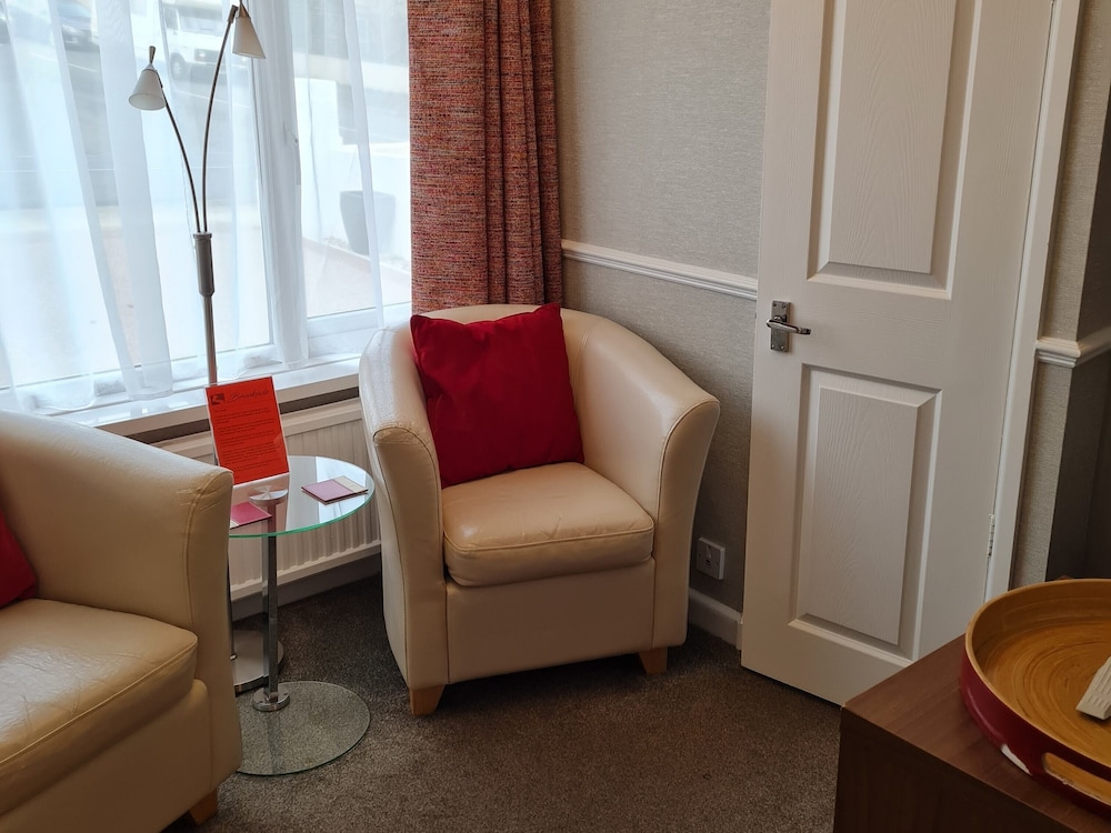 Double Room, Ensuite (Junior Suite) photo 2