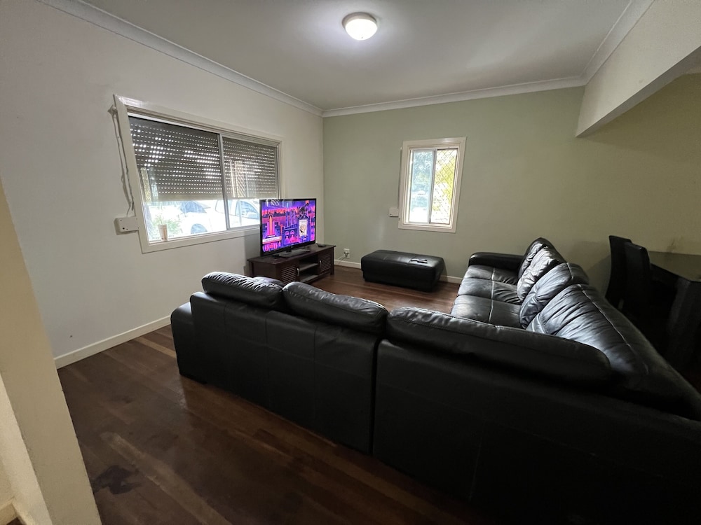 Basic Apartment photo 1
