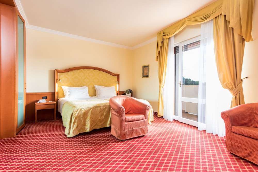 Suite, Terrace (4 Pax) - Photo 1