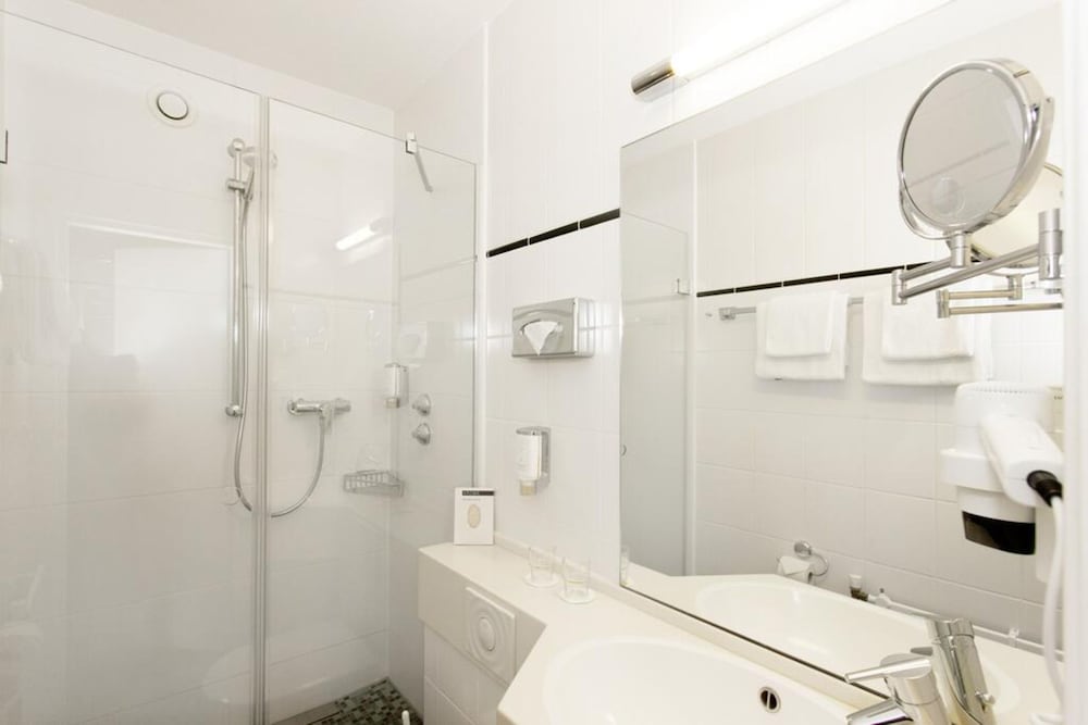 Comfort Double Room - Photo 13