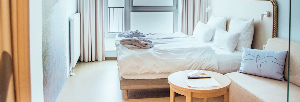 Double Room thumbnail 6