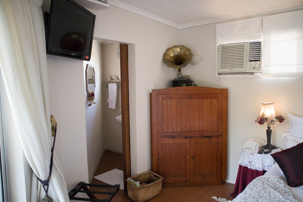 Room, Pool View photo 1
