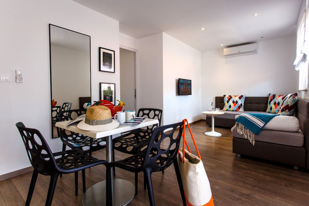 Premium Apartment photo 3
