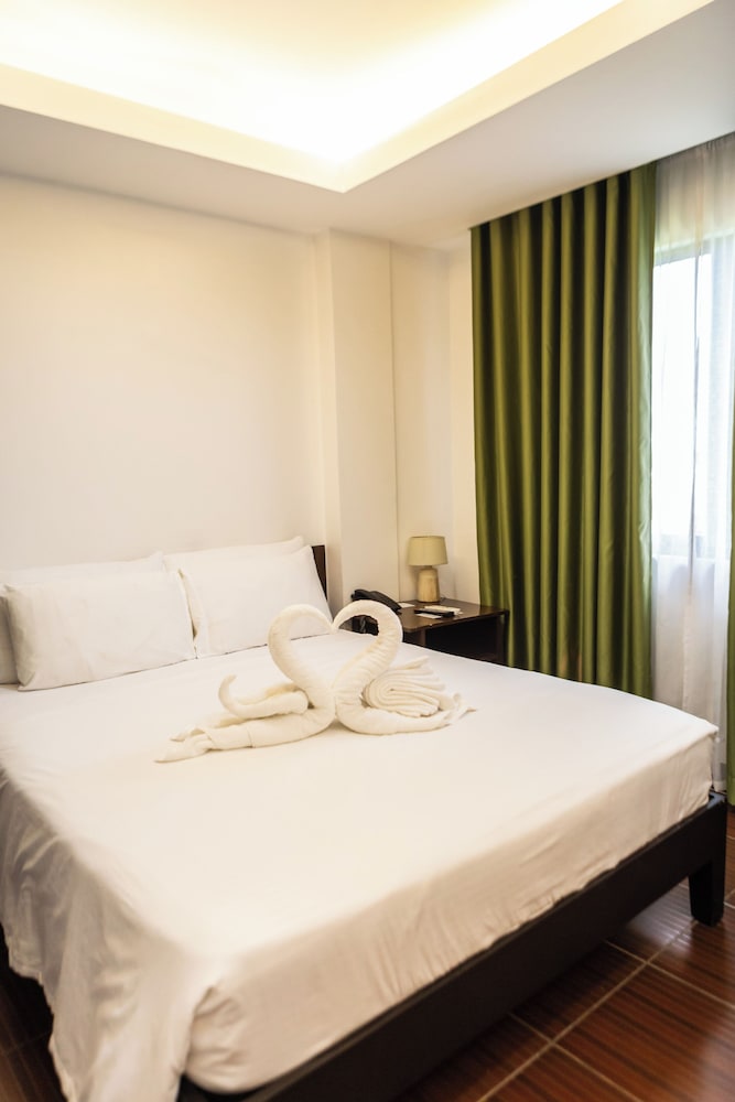 Standard Room, 1 Queen Bed - Photo 4