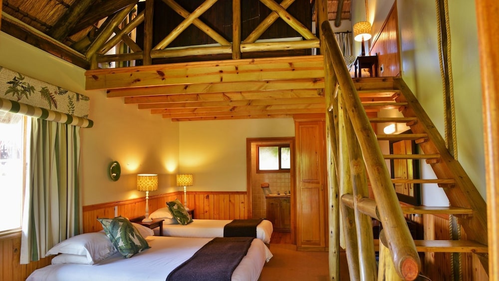 Family Cabin, Multiple Beds (Log Cabin) photo 1