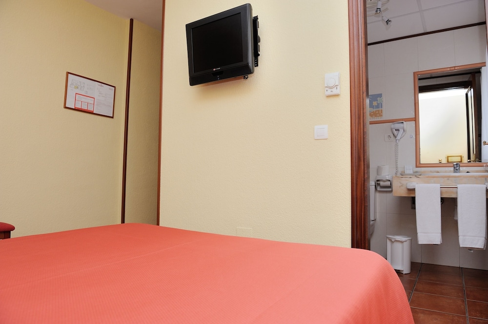 Single Room photo 2