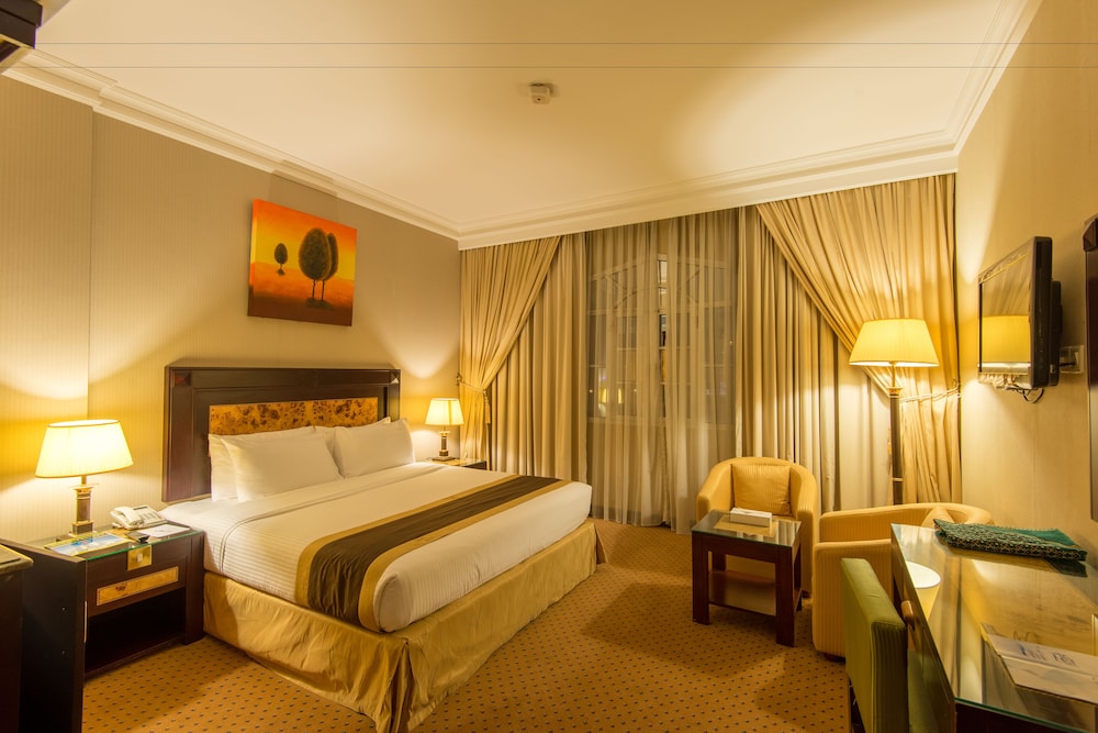Standard Single Room, 1 King Bed photo 2