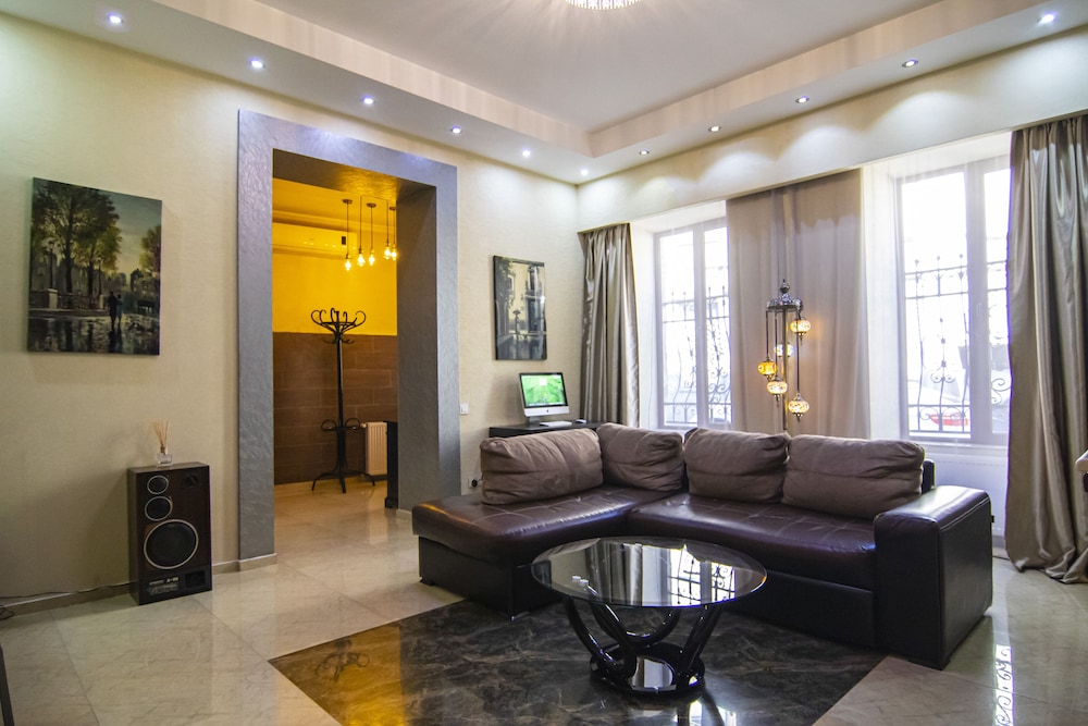 Comfort Apartment, 3 Bedrooms photo 1