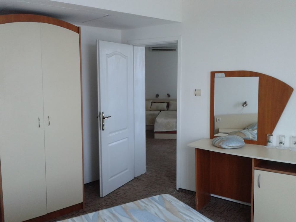 Apartment, 1 Bedroom photo 2