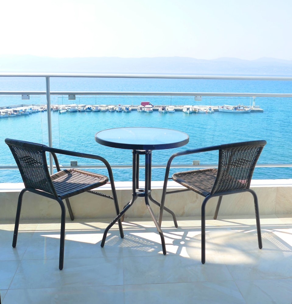 Standard Double Room Single Use, Sea View photo 2
